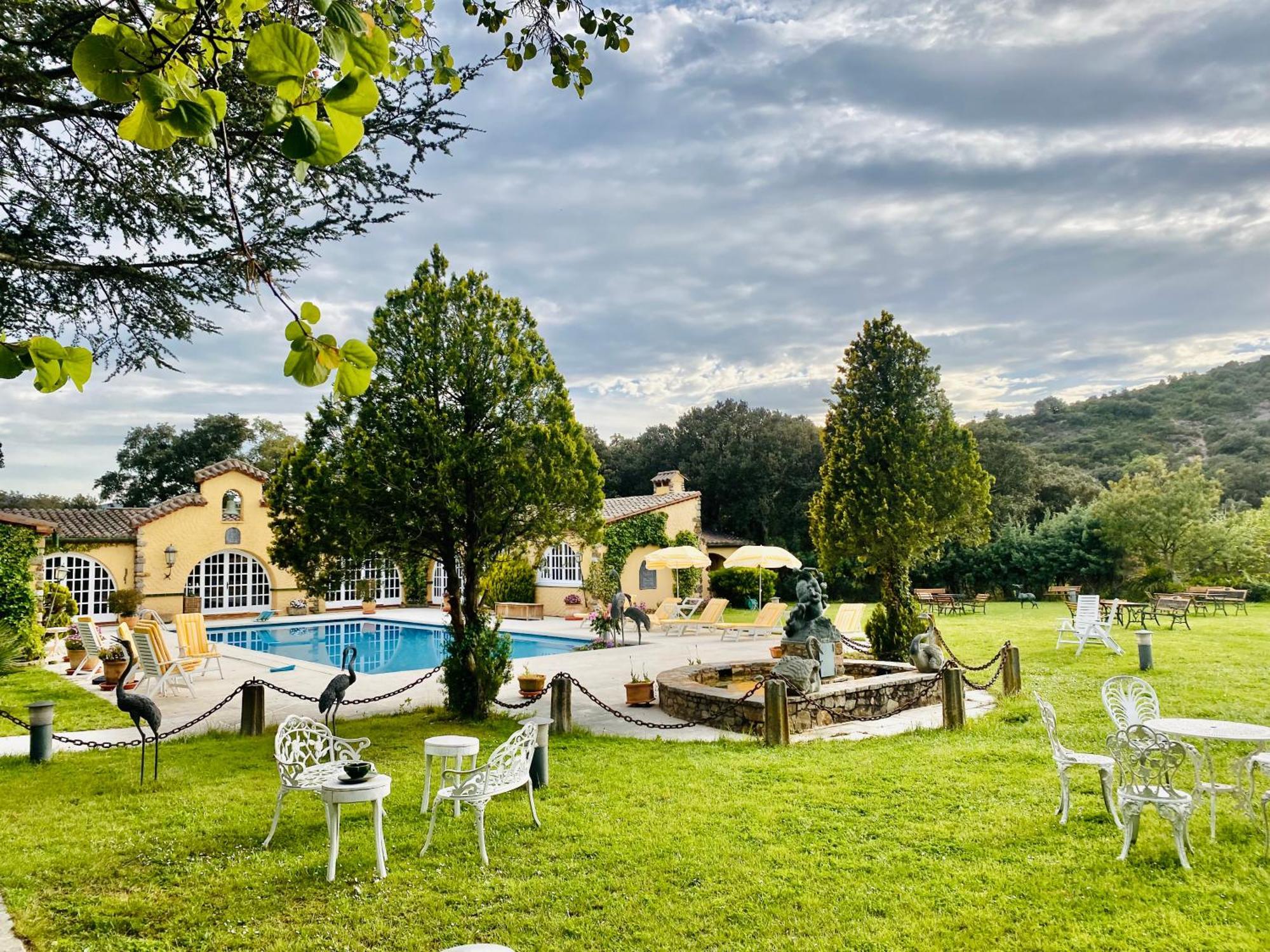 Masia Mimosa Darnius Bagian luar foto