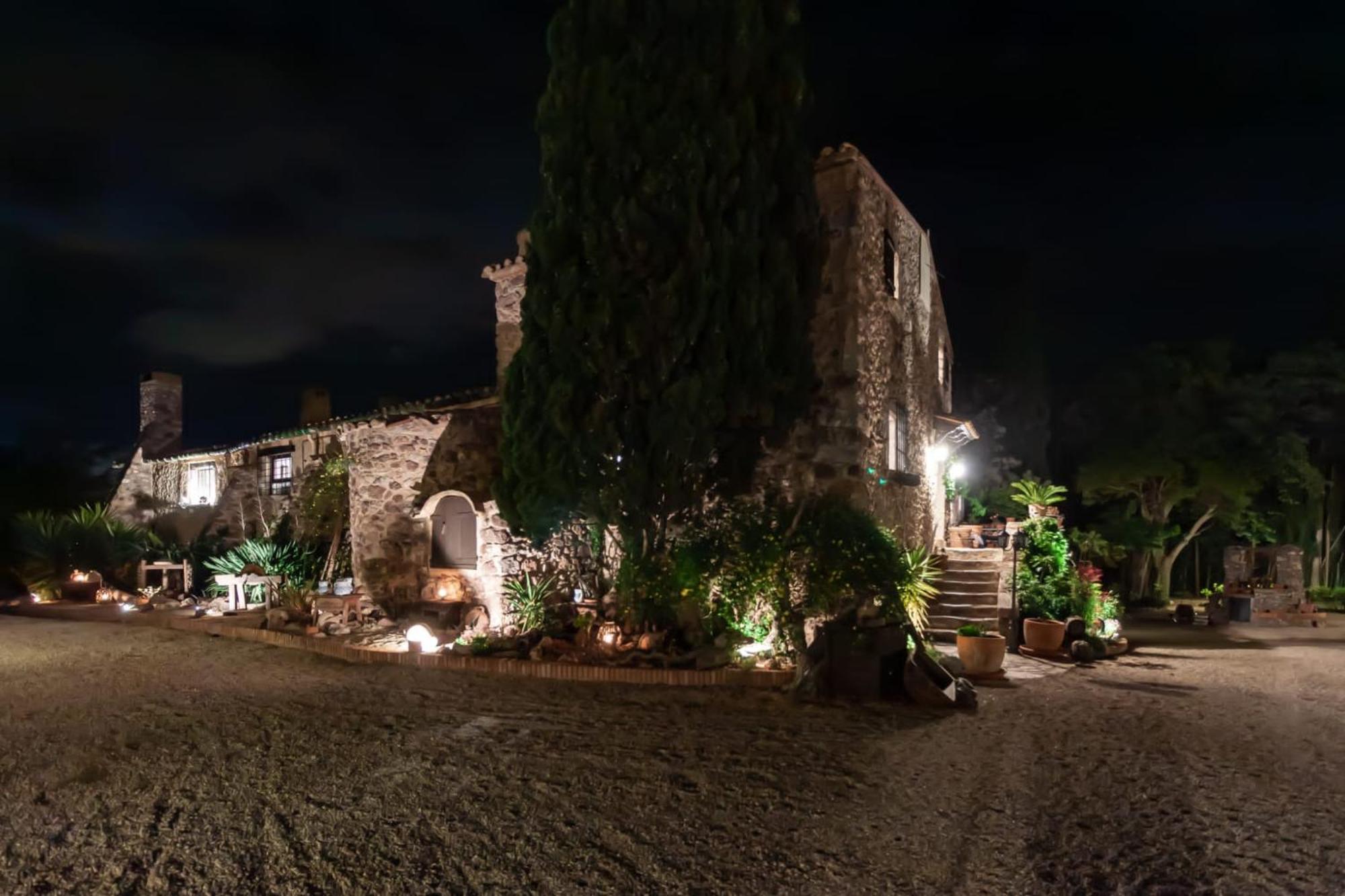 Masia Mimosa Darnius Bagian luar foto